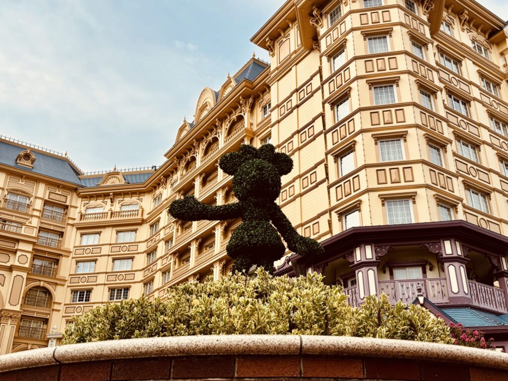 誕生日シールはどこでもらえる？配布場所（ディズニーランドホテル）