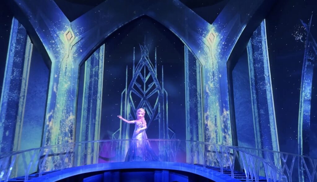 浮遊感はほぼゼロ！胃が浮く感覚の有無をレポート（アナとエルサのフローズンジャーニー）