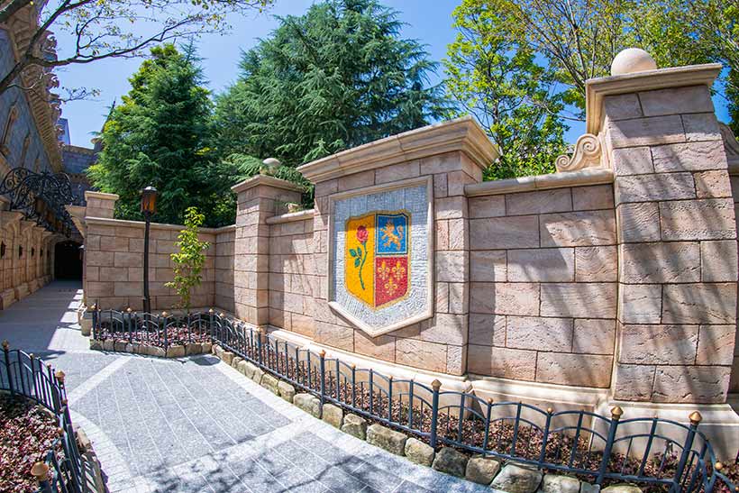 子供は何歳から乗れる？利用制限と注意点（美女と野獣）