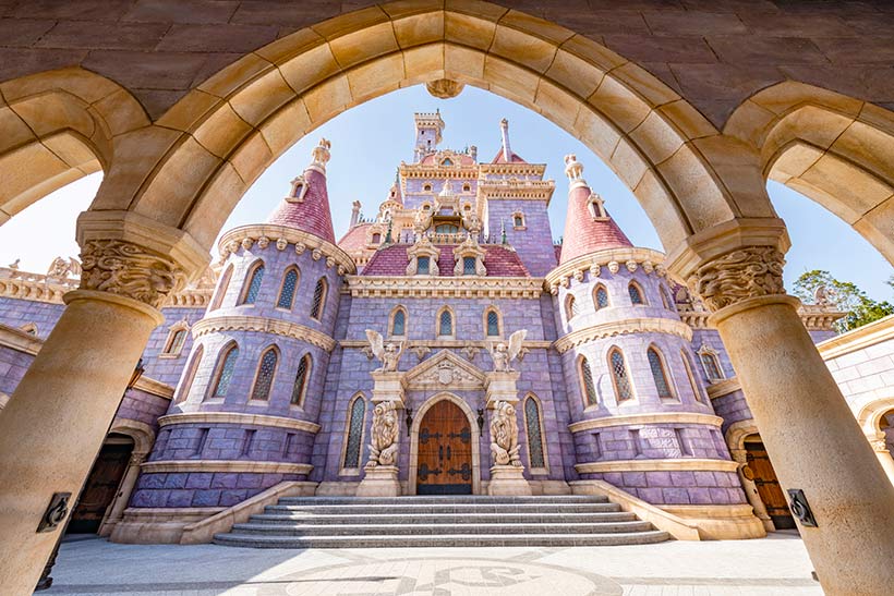 相乗りで気まずいと感じる理由と回避する方法（美女と野獣）